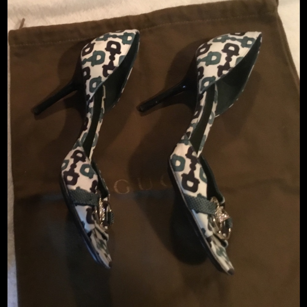 Gucci open toe shoes. Size 7.5.